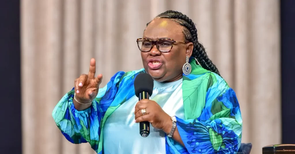 Rev (Mrs) Helen Oyegoke ministering the Word of God.